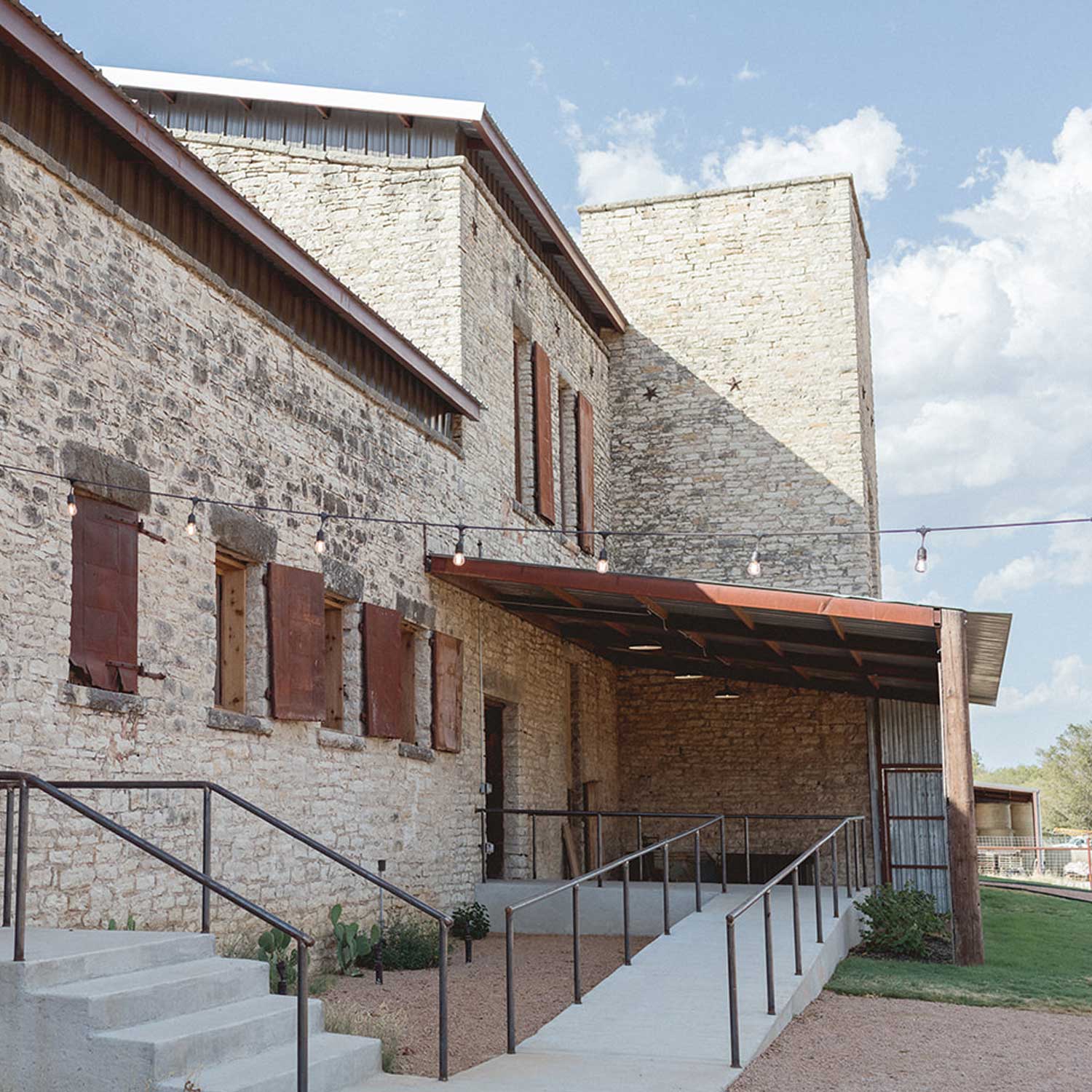 The Benefits of Choosing HiCo Hall as Your Wedding Venue